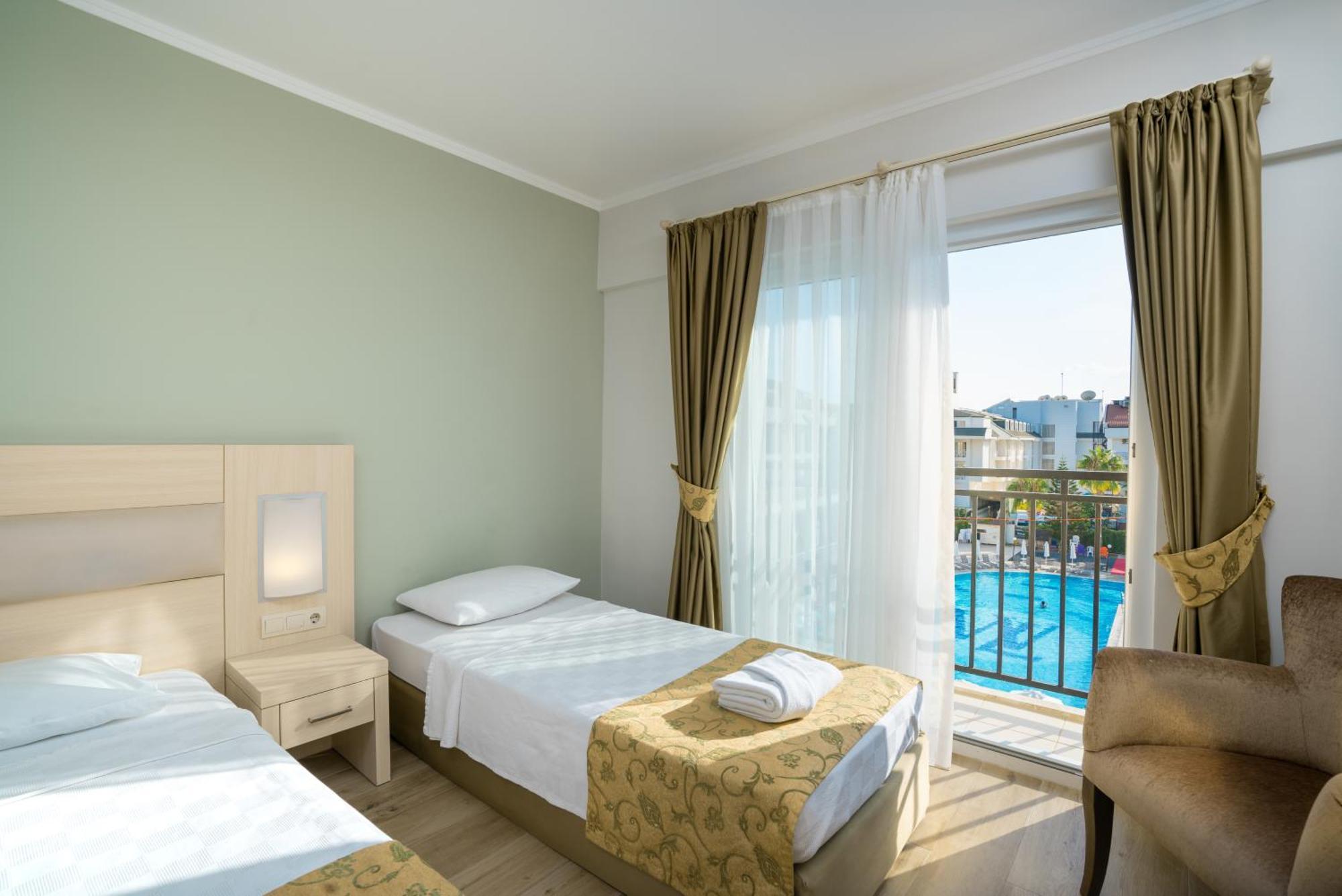 White Lilyum Otel Antalya