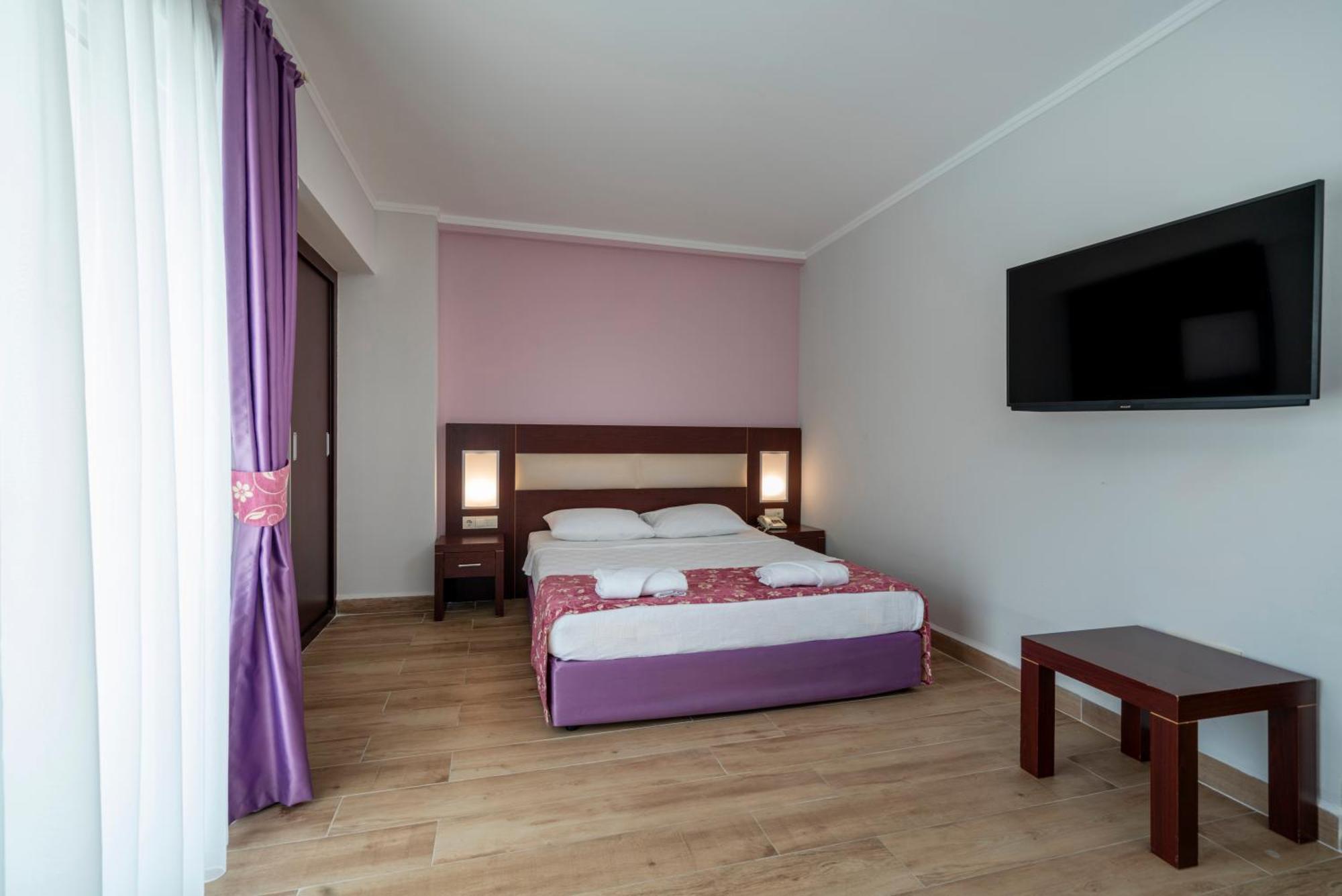 White Lilyum Otel