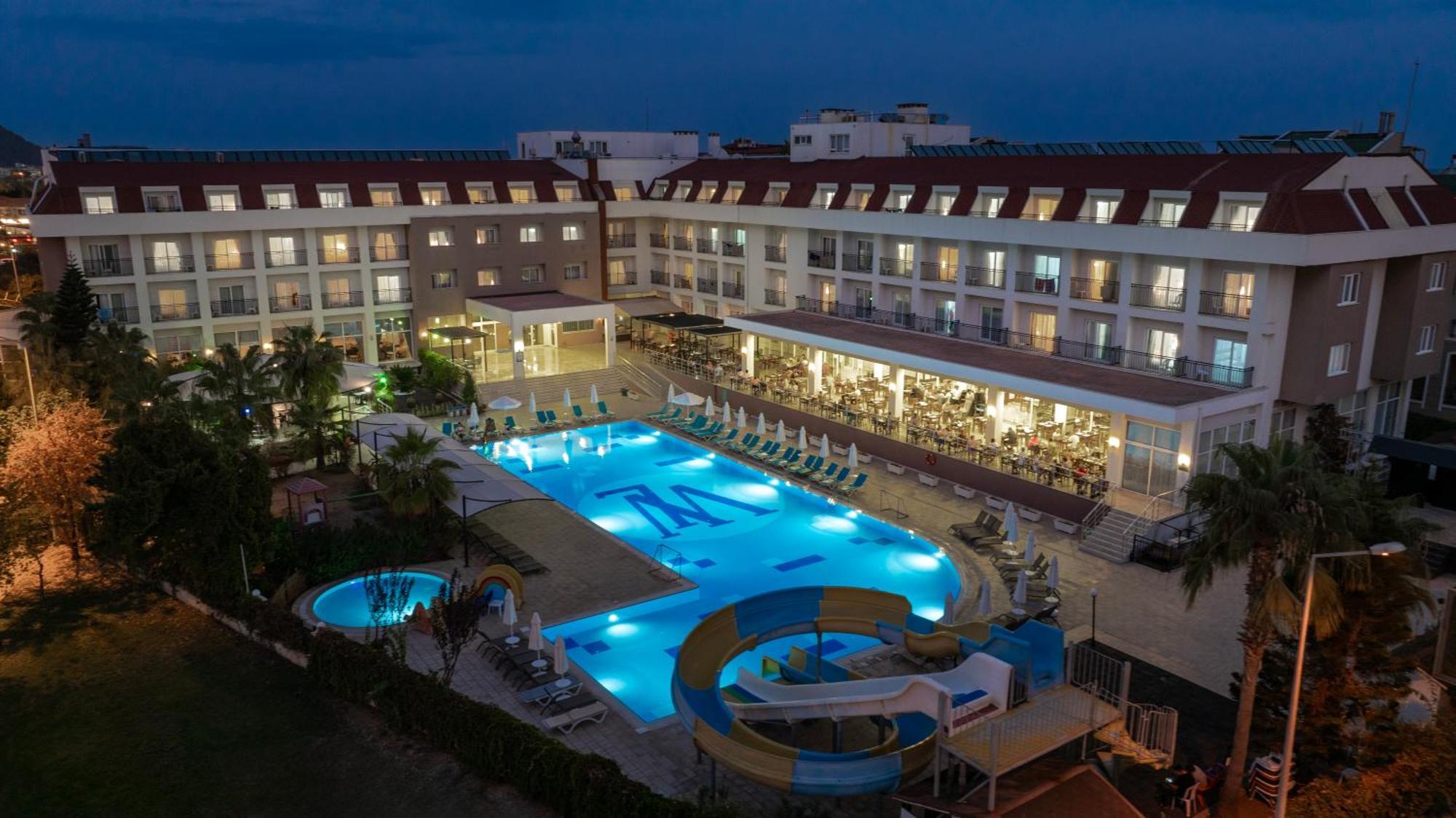White Lilyum Otel